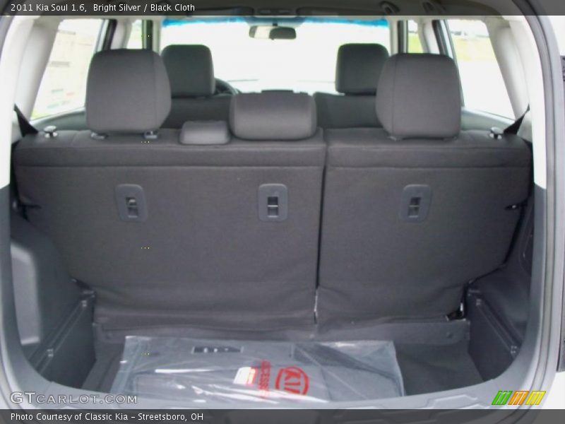 Bright Silver / Black Cloth 2011 Kia Soul 1.6