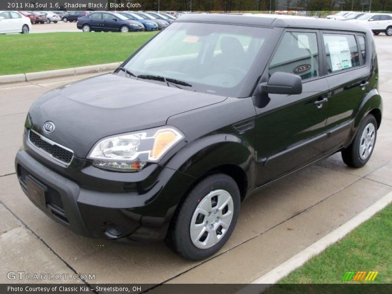 Shadow Black / Black Cloth 2011 Kia Soul 1.6