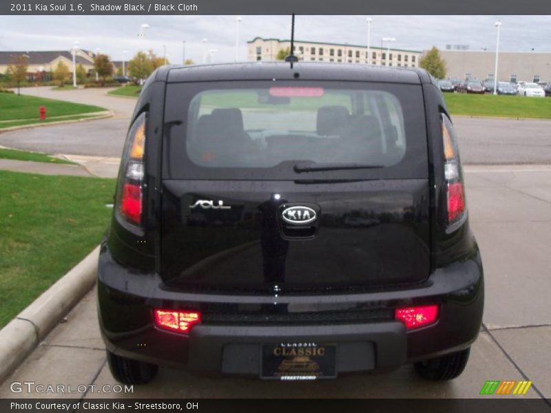 Shadow Black / Black Cloth 2011 Kia Soul 1.6