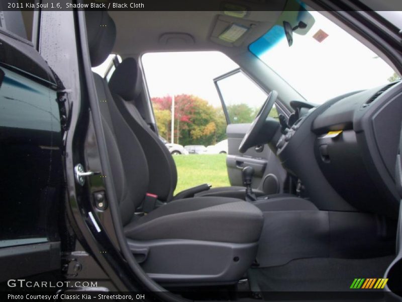 Shadow Black / Black Cloth 2011 Kia Soul 1.6