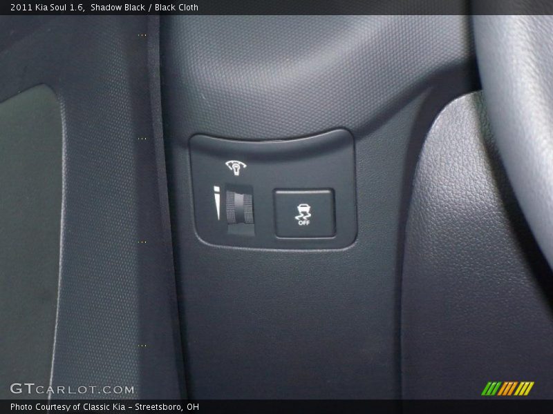 Shadow Black / Black Cloth 2011 Kia Soul 1.6