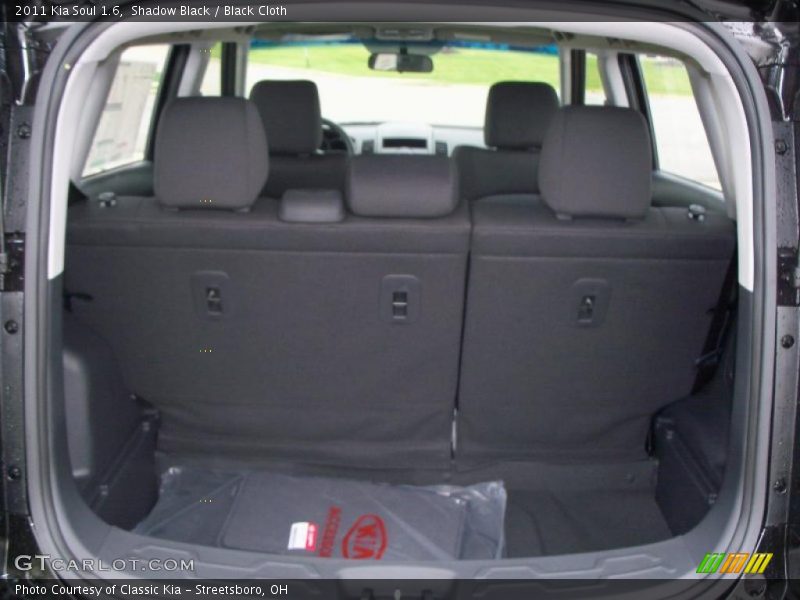 Shadow Black / Black Cloth 2011 Kia Soul 1.6