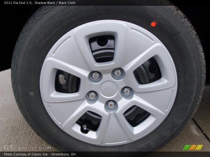 Shadow Black / Black Cloth 2011 Kia Soul 1.6
