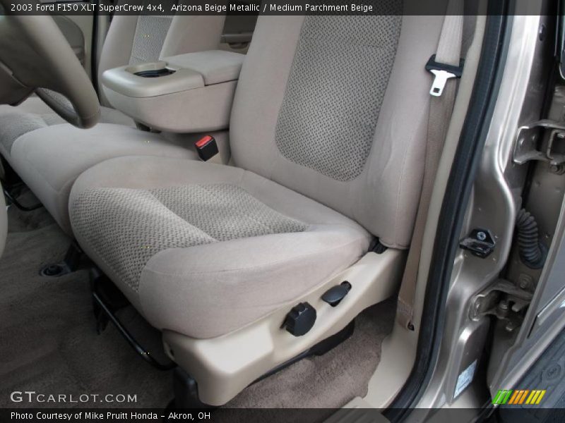 Arizona Beige Metallic / Medium Parchment Beige 2003 Ford F150 XLT SuperCrew 4x4