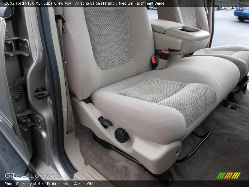 Arizona Beige Metallic / Medium Parchment Beige 2003 Ford F150 XLT SuperCrew 4x4