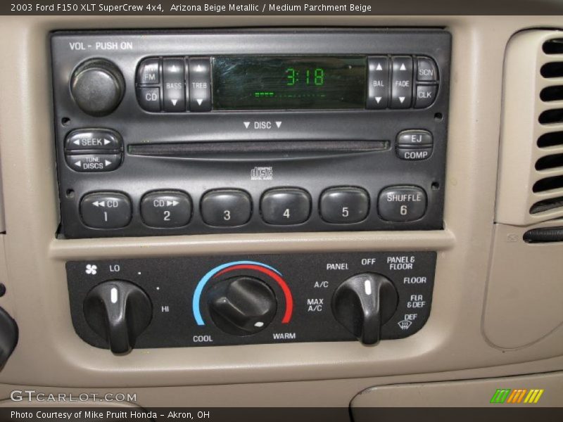 Arizona Beige Metallic / Medium Parchment Beige 2003 Ford F150 XLT SuperCrew 4x4
