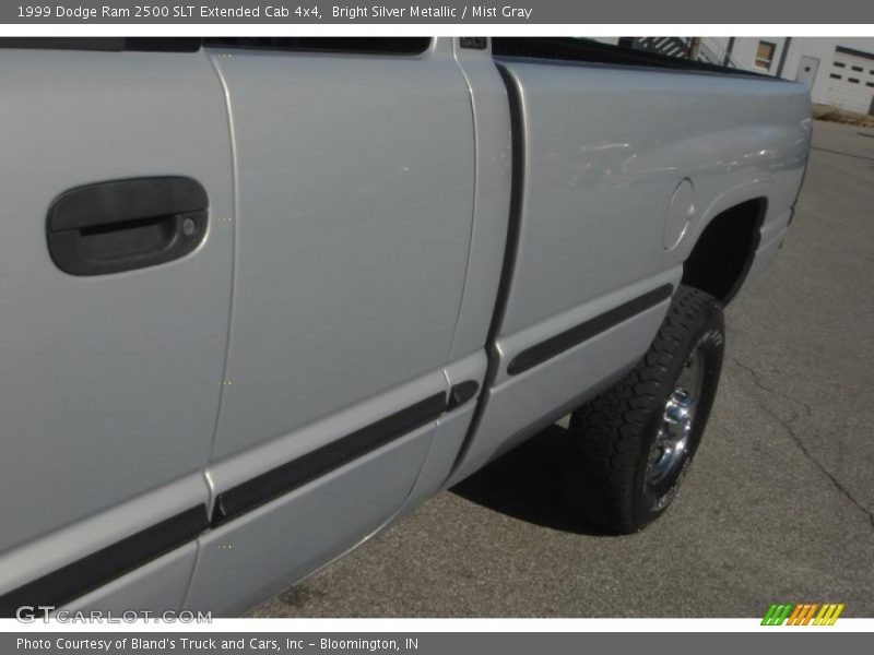 Bright Silver Metallic / Mist Gray 1999 Dodge Ram 2500 SLT Extended Cab 4x4
