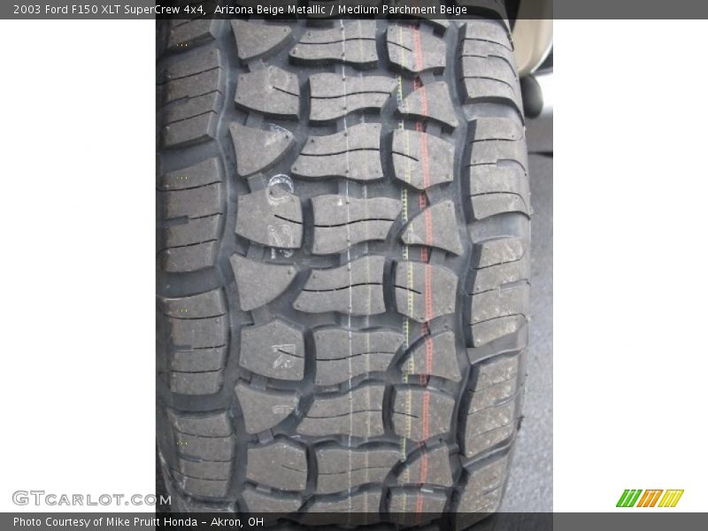 Arizona Beige Metallic / Medium Parchment Beige 2003 Ford F150 XLT SuperCrew 4x4