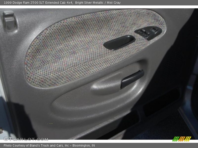 Bright Silver Metallic / Mist Gray 1999 Dodge Ram 2500 SLT Extended Cab 4x4