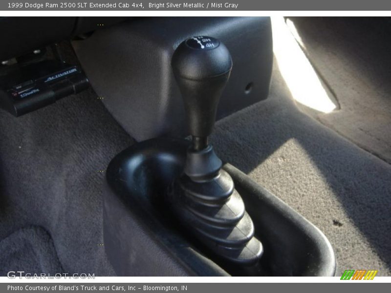 Bright Silver Metallic / Mist Gray 1999 Dodge Ram 2500 SLT Extended Cab 4x4