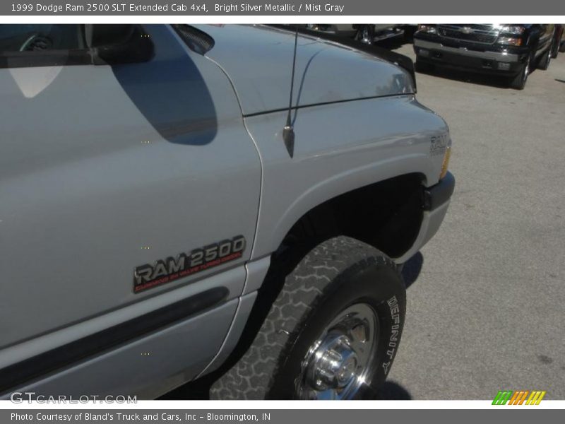 Bright Silver Metallic / Mist Gray 1999 Dodge Ram 2500 SLT Extended Cab 4x4