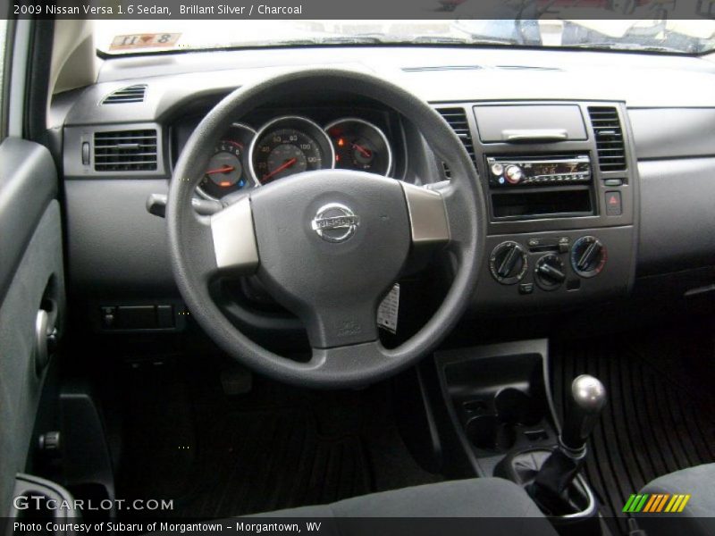 Brillant Silver / Charcoal 2009 Nissan Versa 1.6 Sedan