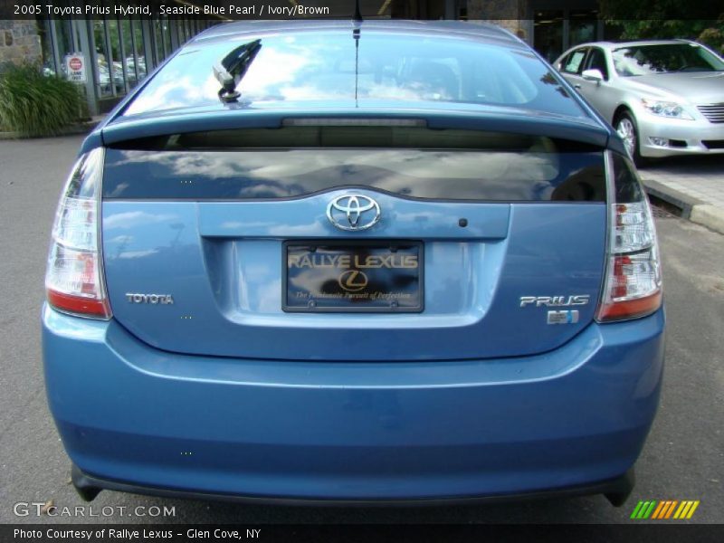Seaside Blue Pearl / Ivory/Brown 2005 Toyota Prius Hybrid