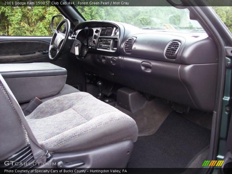 Forest Green Pearl / Mist Gray 2001 Dodge Ram 1500 ST Club Cab 4x4