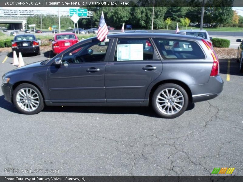Titanium Grey Metallic / Dalaro Off Black T-Tec 2010 Volvo V50 2.4i