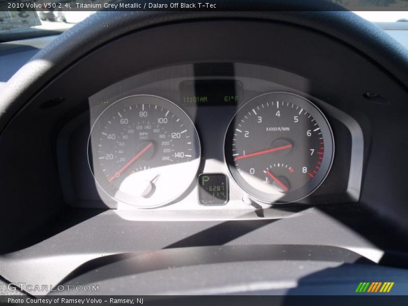 Titanium Grey Metallic / Dalaro Off Black T-Tec 2010 Volvo V50 2.4i