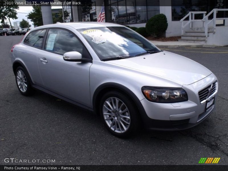 Silver Metallic / Off Black 2010 Volvo C30 T5