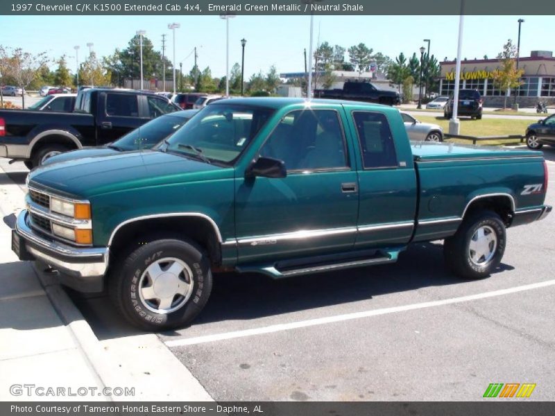 Emerald Green Metallic / Neutral Shale 1997 Chevrolet C/K K1500 Extended Cab 4x4