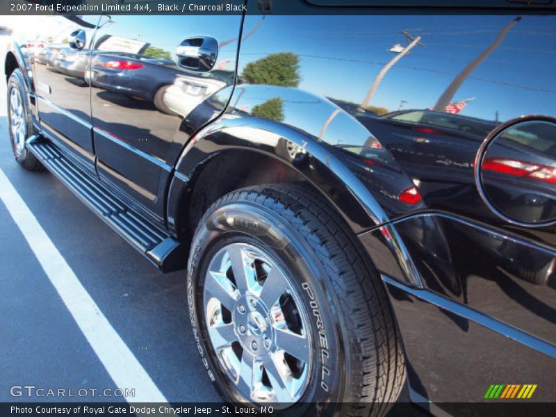 Black / Charcoal Black 2007 Ford Expedition Limited 4x4