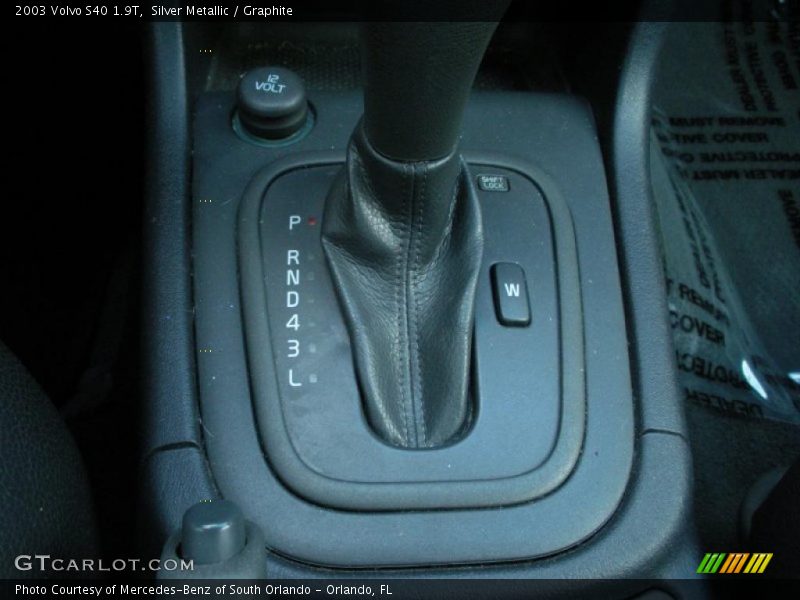 Silver Metallic / Graphite 2003 Volvo S40 1.9T