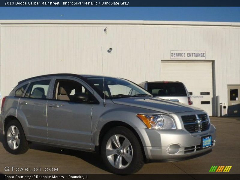 Bright Silver Metallic / Dark Slate Gray 2010 Dodge Caliber Mainstreet