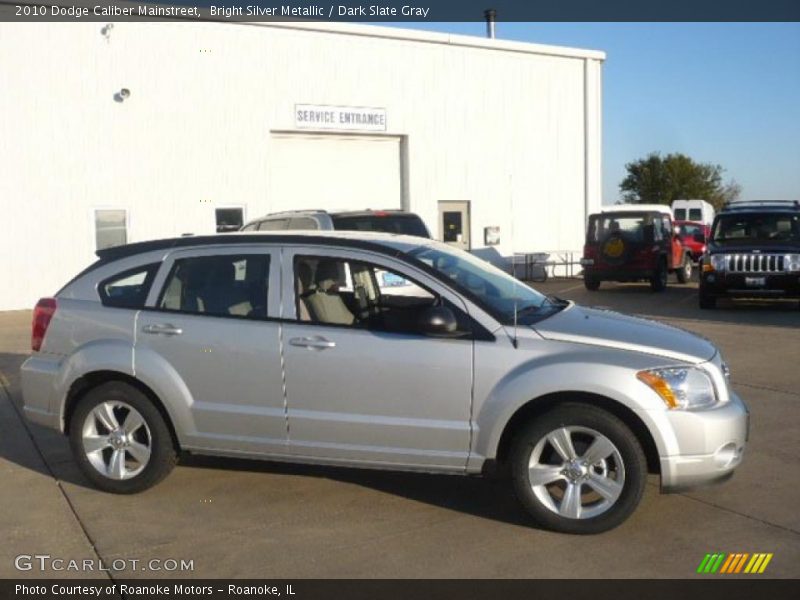 Bright Silver Metallic / Dark Slate Gray 2010 Dodge Caliber Mainstreet