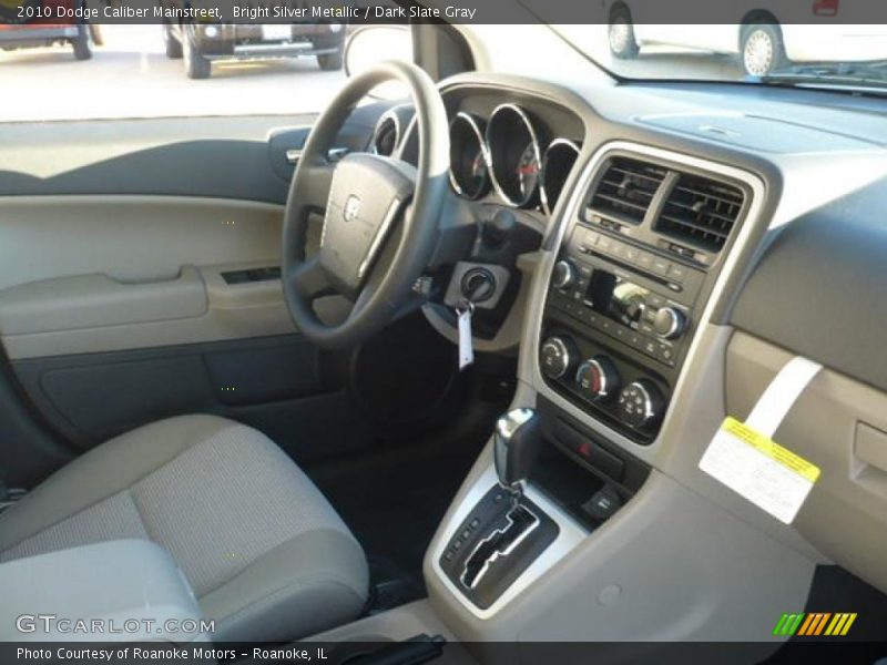 Bright Silver Metallic / Dark Slate Gray 2010 Dodge Caliber Mainstreet