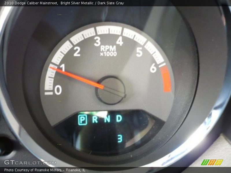 Bright Silver Metallic / Dark Slate Gray 2010 Dodge Caliber Mainstreet