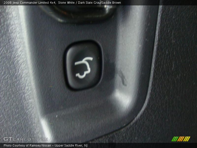 Stone White / Dark Slate Gray/Saddle Brown 2008 Jeep Commander Limited 4x4