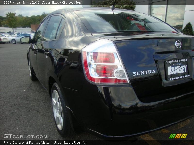 Super Black / Charcoal/Steel 2007 Nissan Sentra 2.0 S