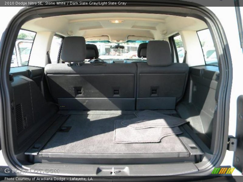 Stone White / Dark Slate Gray/Light Slate Gray 2010 Dodge Nitro SE