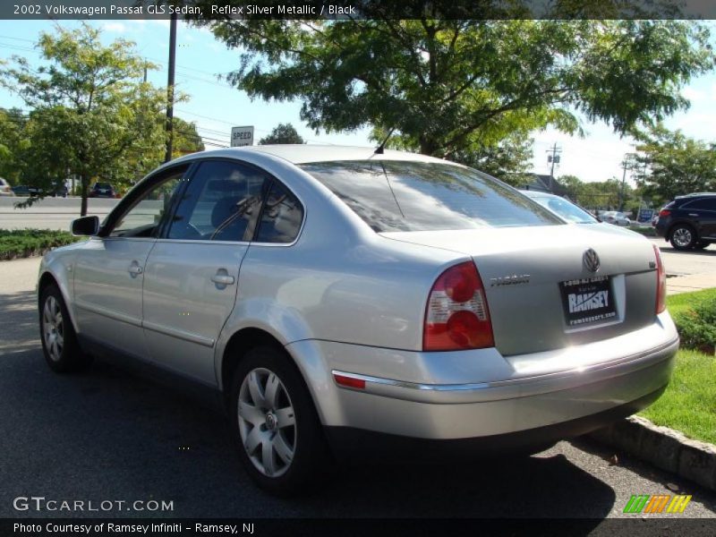 Reflex Silver Metallic / Black 2002 Volkswagen Passat GLS Sedan