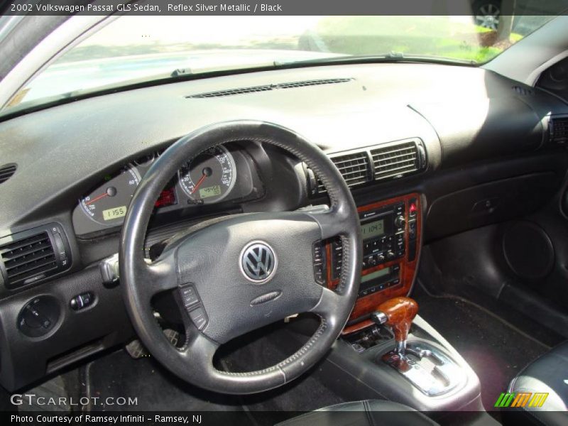 Reflex Silver Metallic / Black 2002 Volkswagen Passat GLS Sedan