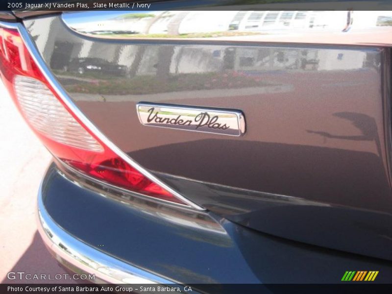 Slate Metallic / Ivory 2005 Jaguar XJ Vanden Plas