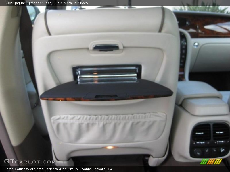 Slate Metallic / Ivory 2005 Jaguar XJ Vanden Plas