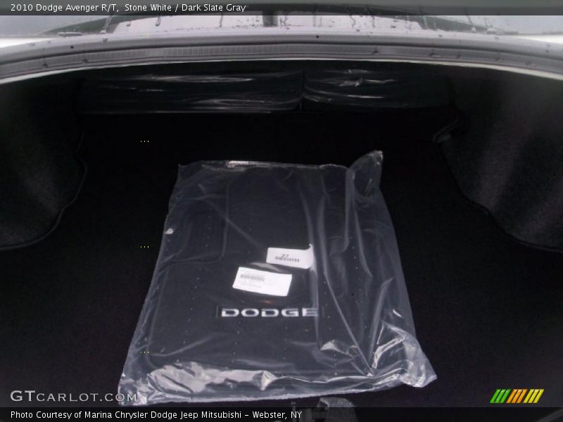 Stone White / Dark Slate Gray 2010 Dodge Avenger R/T
