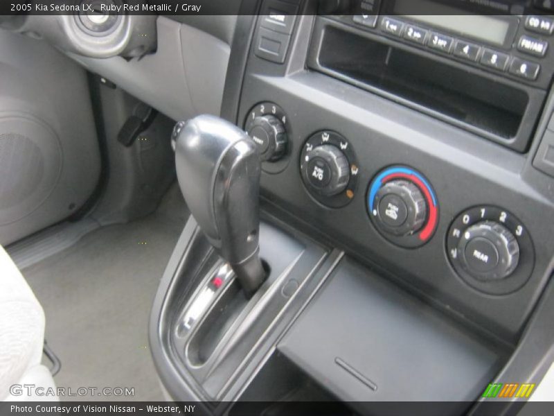 Ruby Red Metallic / Gray 2005 Kia Sedona LX