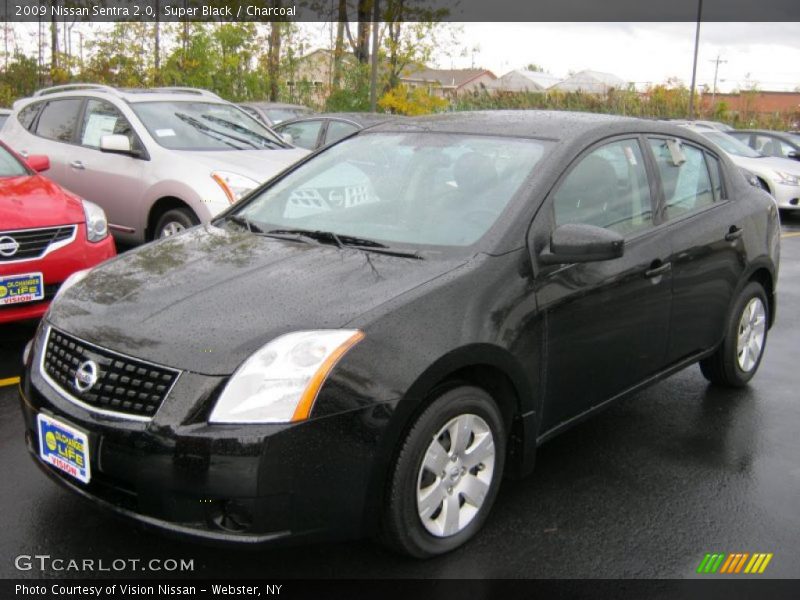Super Black / Charcoal 2009 Nissan Sentra 2.0