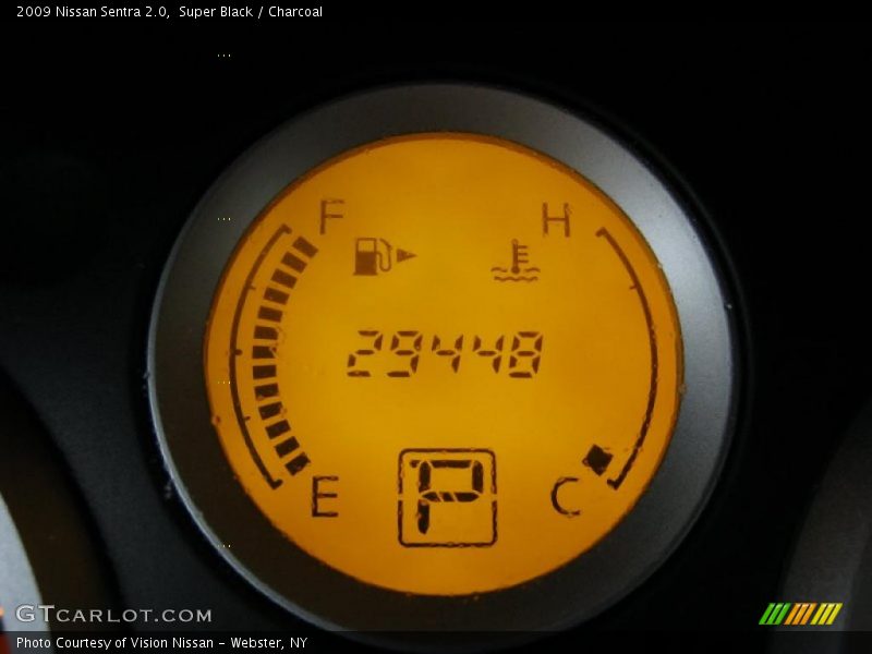 Super Black / Charcoal 2009 Nissan Sentra 2.0