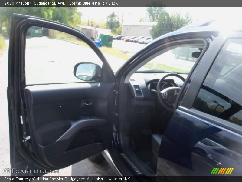 Cosmic Blue Metallic / Black 2010 Mitsubishi Outlander SE 4WD