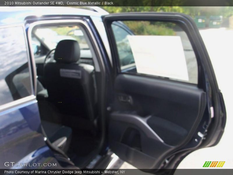 Cosmic Blue Metallic / Black 2010 Mitsubishi Outlander SE 4WD