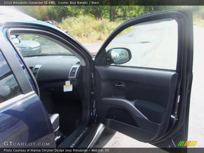 Cosmic Blue Metallic / Black 2010 Mitsubishi Outlander SE 4WD