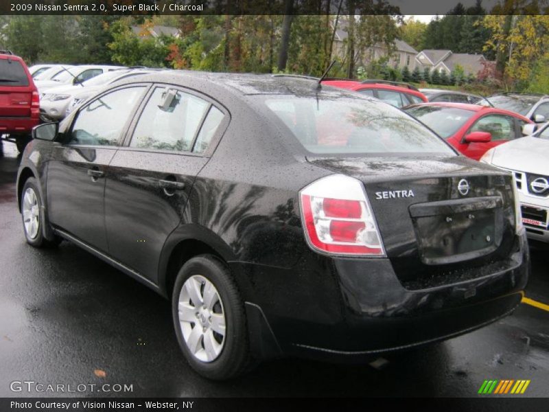 Super Black / Charcoal 2009 Nissan Sentra 2.0