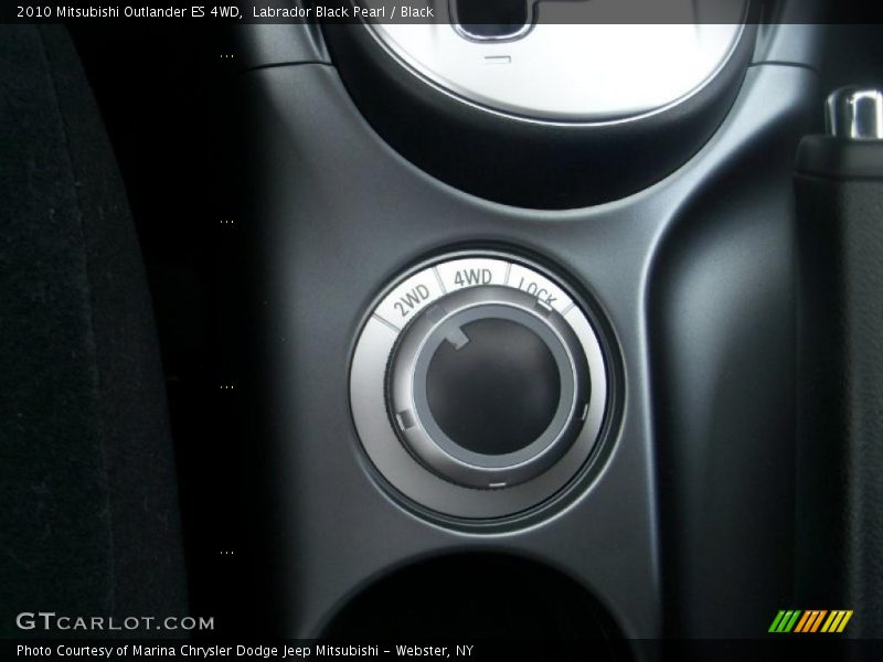 Labrador Black Pearl / Black 2010 Mitsubishi Outlander ES 4WD