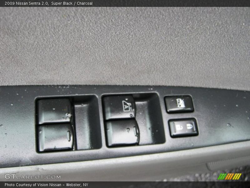 Super Black / Charcoal 2009 Nissan Sentra 2.0