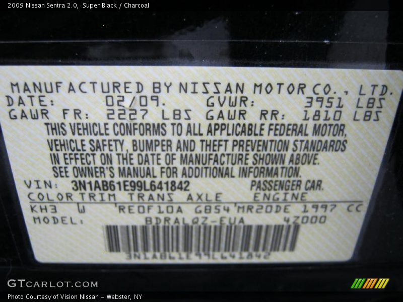 Super Black / Charcoal 2009 Nissan Sentra 2.0