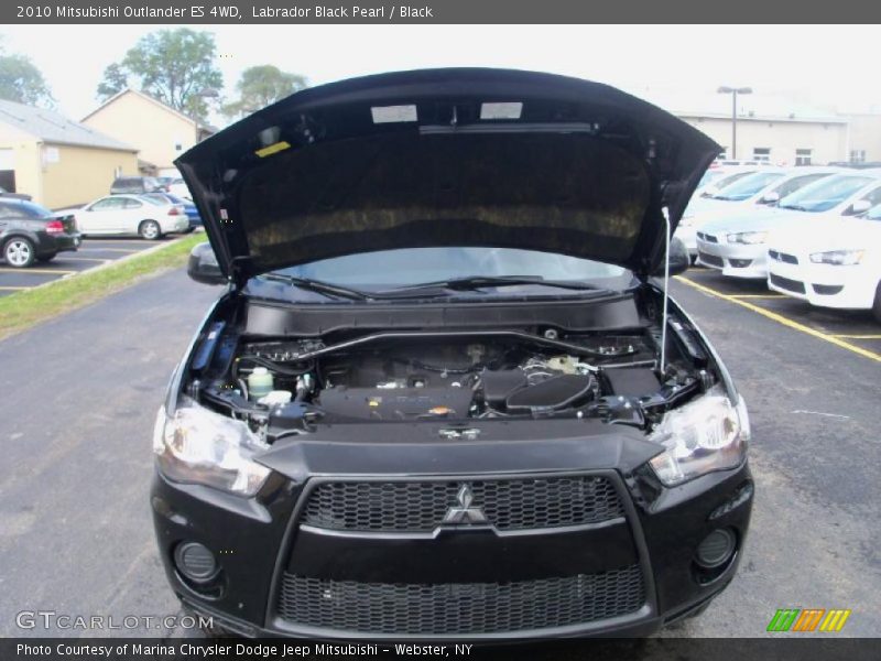 Labrador Black Pearl / Black 2010 Mitsubishi Outlander ES 4WD