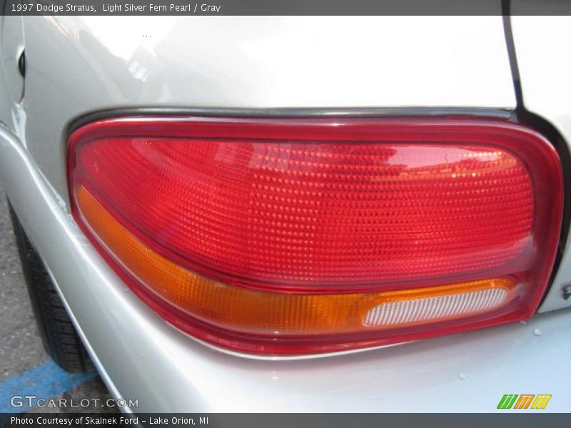 Light Silver Fern Pearl / Gray 1997 Dodge Stratus