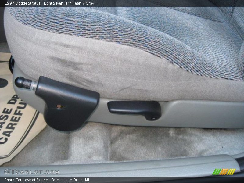 Light Silver Fern Pearl / Gray 1997 Dodge Stratus