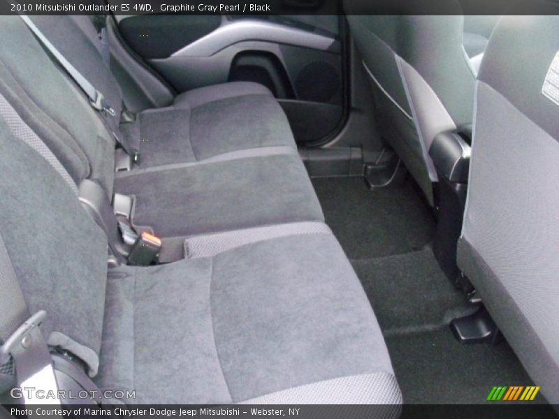 Graphite Gray Pearl / Black 2010 Mitsubishi Outlander ES 4WD